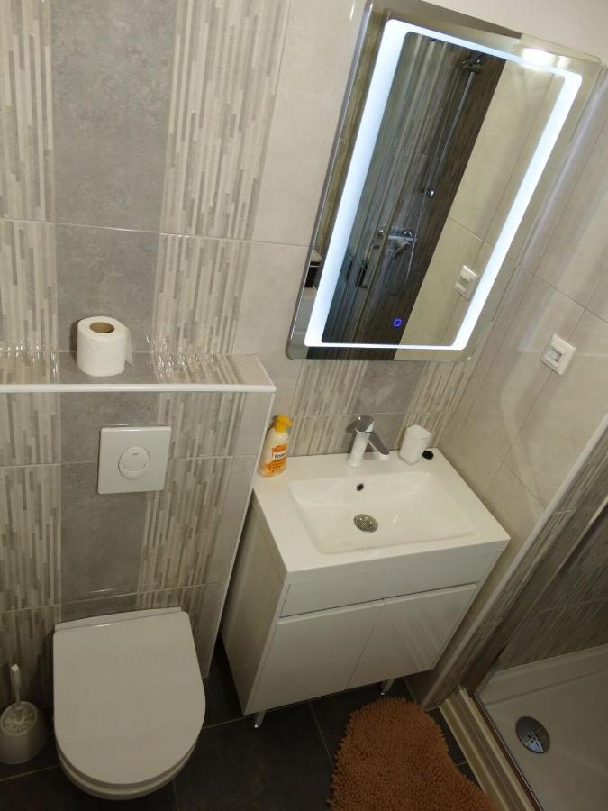 Bayshore Apartment ซาดาร์ ภายนอก รูปภาพ