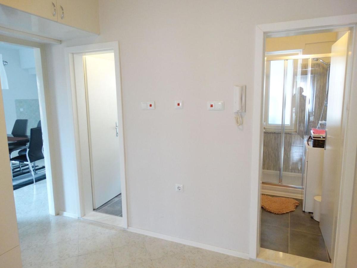 Bayshore Apartment ซาดาร์ ภายนอก รูปภาพ